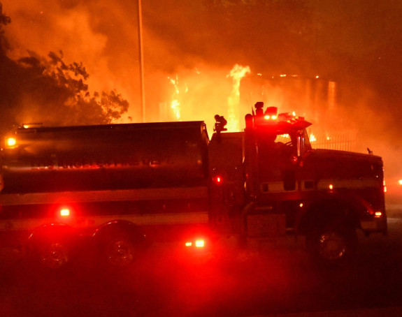 Blizu 100.000 ljudi evakuisano zbog požara