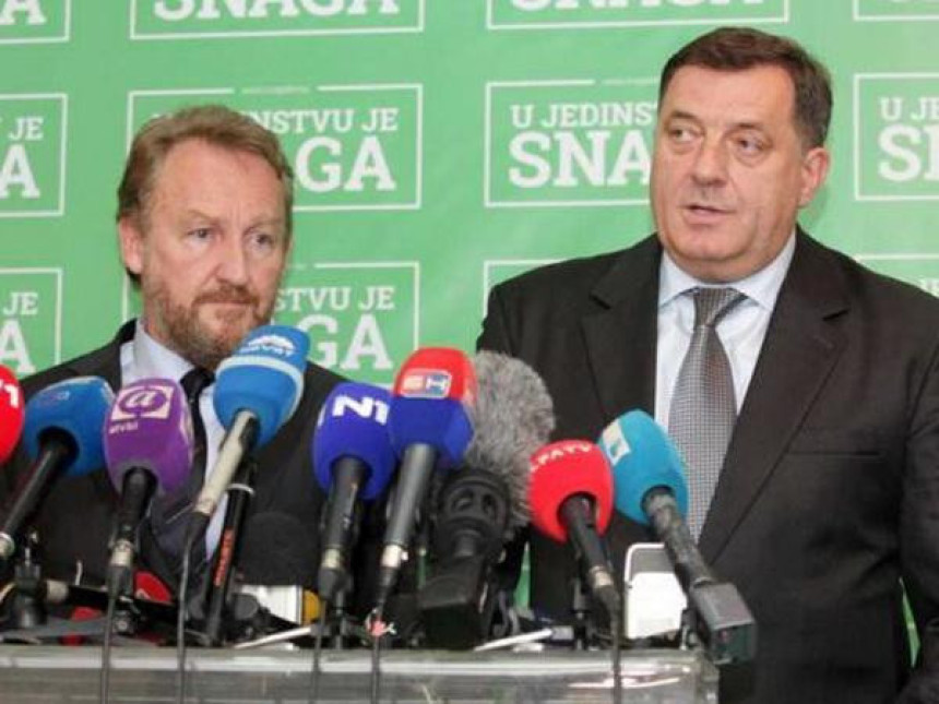 Bakir za Dodika, Mile za Čovića...