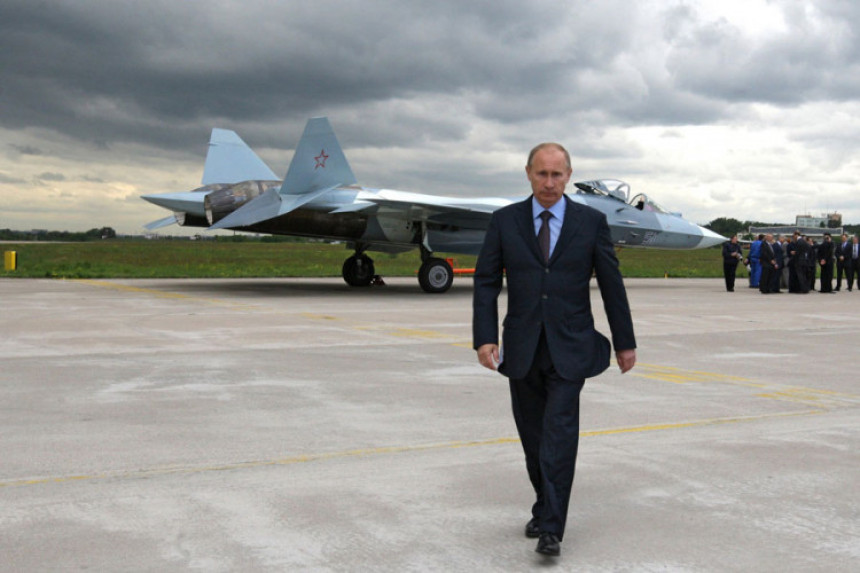 Vladimir Putin odobrio šest "migova" Srbiji