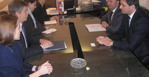 Neprihvatljivi udari na Dejtonski ustav