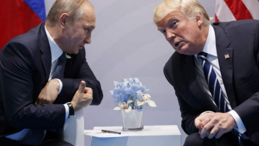 Putin i Tramp se samo rukovali