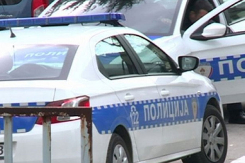 Vozač poginuo, žena povrijeđena