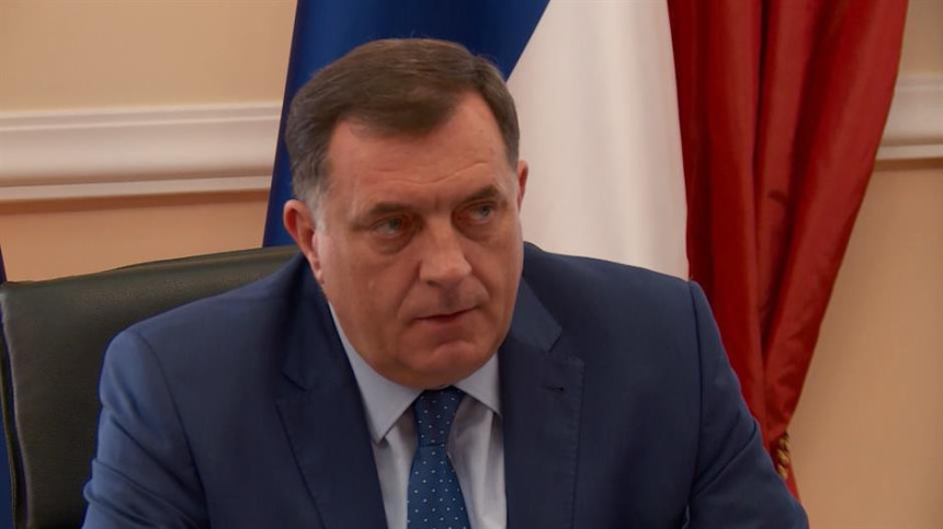 Milorad Dodik pod prismotrom