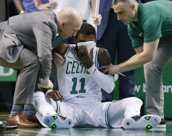 Video: Irving krvav napustio teren, udario ga Bejns!