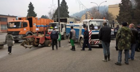 Lučani: Nema plate zbog uginule mačke