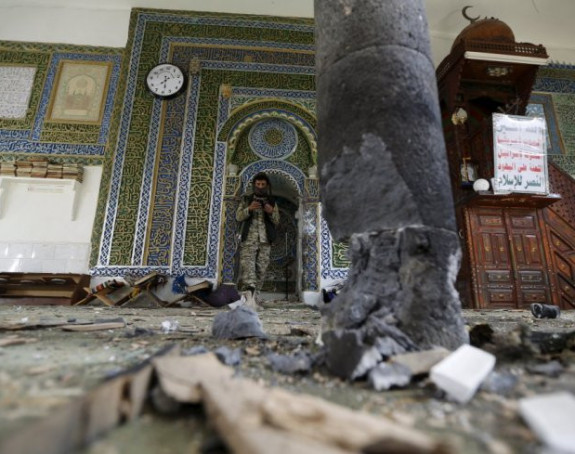 Napad u džamiji