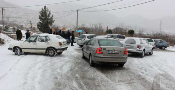 Sedam dana žive bez struje i vode