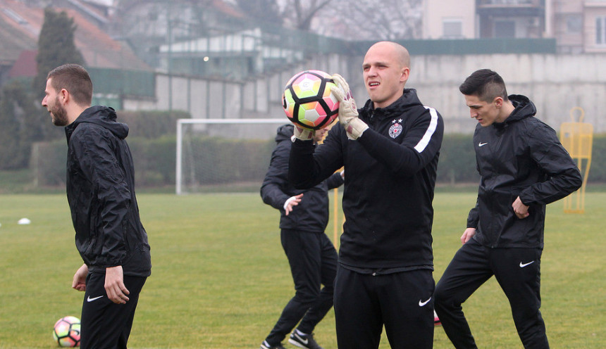 Još jedan golman ide iz Partizana?