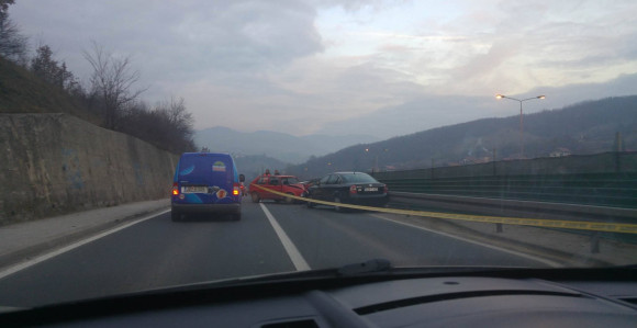 Sudar dva auta u Tuzli