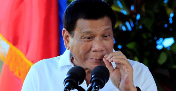 Duterte: Žvaka za problem s kičmom
