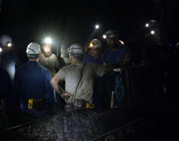 Рудари и даље штрајкују глађу