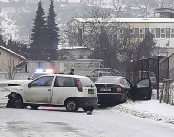 Zenica: Četiri osobe povrijeđene 
