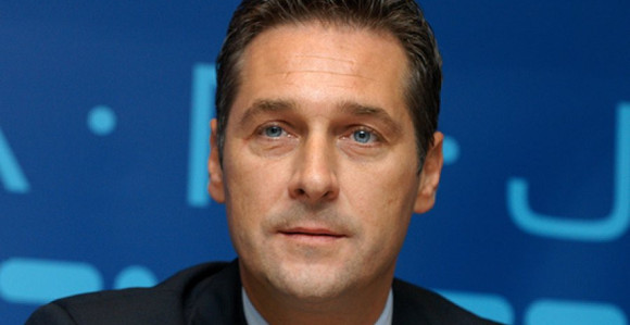 Štrahe potpiruje vatru na Balkanu