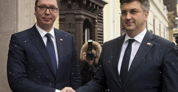 Vučić se sastao sa Plenkovićem