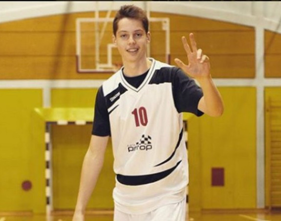 Partizan doveo brata Saše Vujačića!