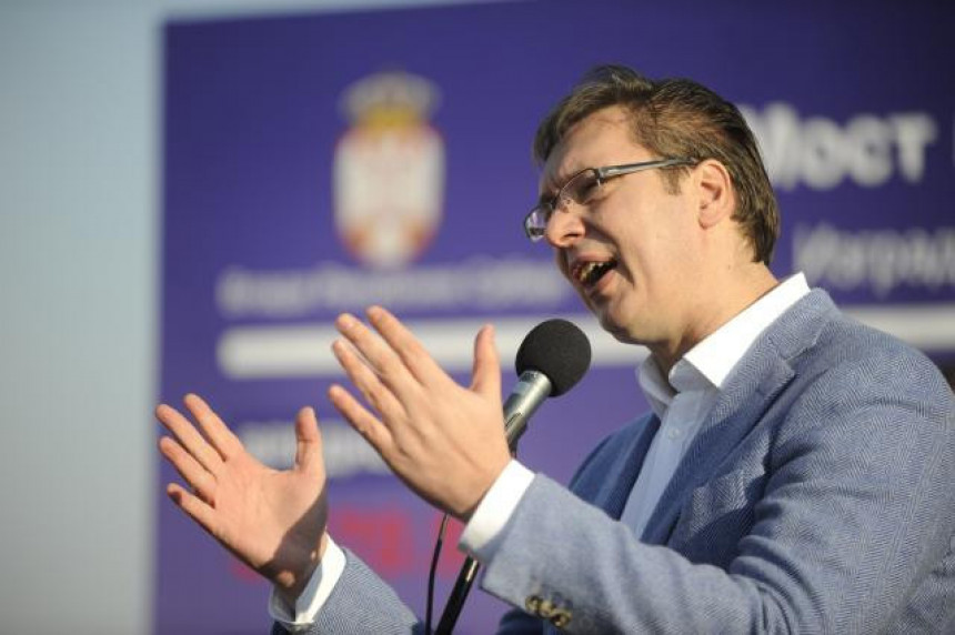 Vučić Karađorđeviću: "Prvo ti plati struju"