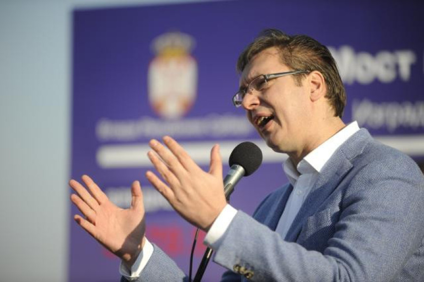 Vučić Karađorđeviću: "Prvo ti plati struju"