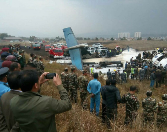 Srušio se avion: Stradalo 50 lica