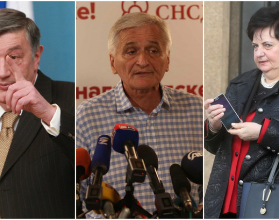 Dali ostavke, ali ne i privilegije