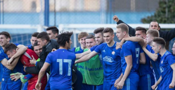 Omladinci Dinama u četvrtfinalu Lige šampiona!