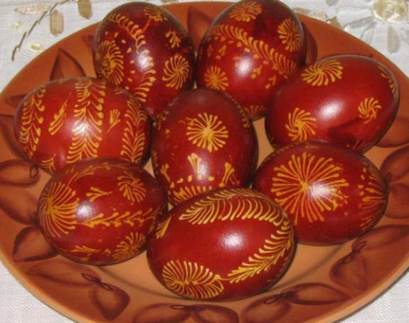 Прави избор за васкршња јаја ипак природне боје 