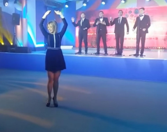 Ovako Zaharova igra „Kaljinku“