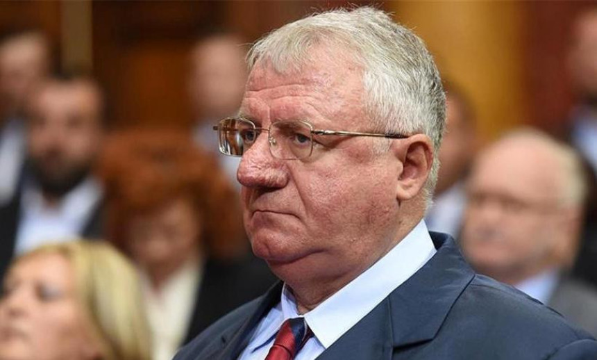 Šešelj bi mogao izgubiti mandat?