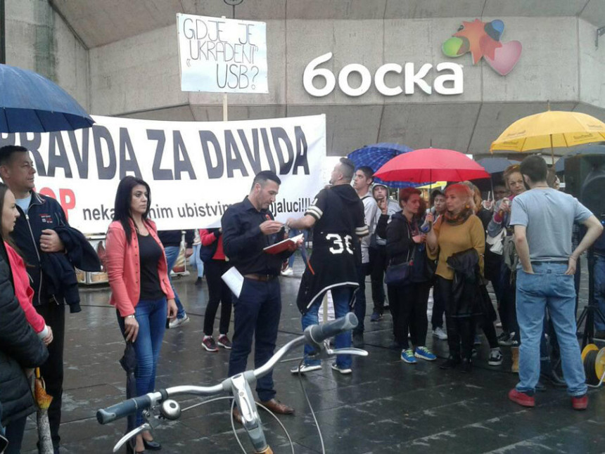Davidov otac: Moj sin je mučki ubijen!