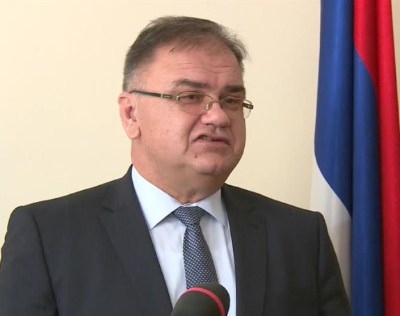 Strane sudije je ostavio SNSD