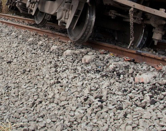 Kina: Teretni voz udario u kuću