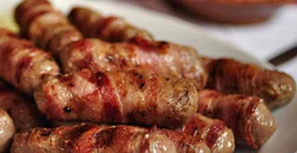 Vaterpolisti Srbije u Banjaluci smazali 54 porcije ćevapa!
