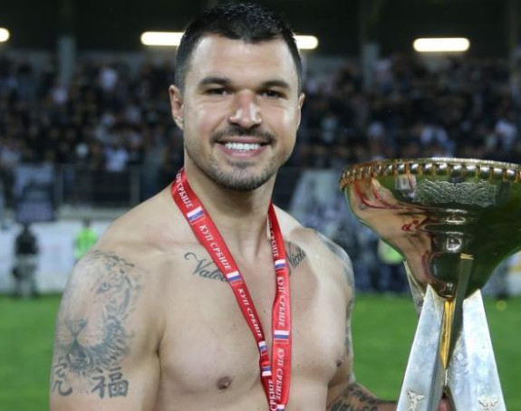 Vjerovali ili ne - Božinov uzeo prvi trofej u životu!