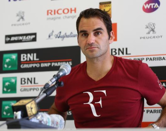 Hoće li Federer uopšte zaigrati na Rolan Garosu?!