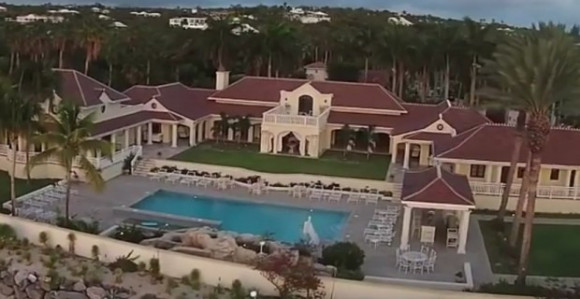 Tramp prodaje vilu na Karibima