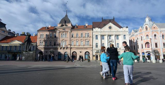 U Novom Sadu pas izujedao dijete i oca