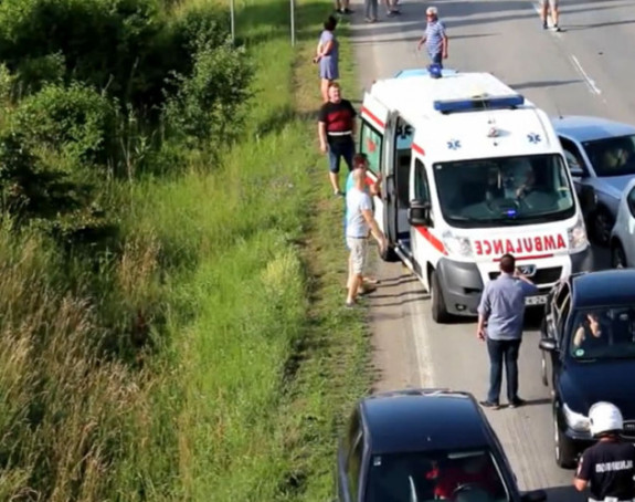 Vozači "pretresli" Hitnu pomoć