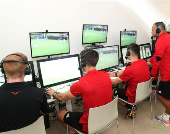 Нек' одлучи ВАР: Судије, рјеђе заставица увис!