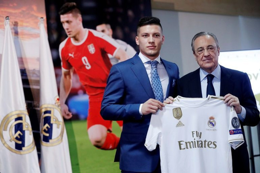 Luka Jović potpisao i promovisan! 