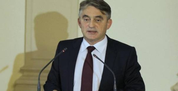 Dodik sa Vučića spao na Vulina