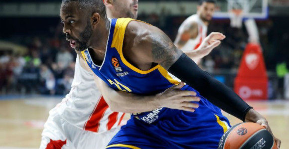 Efes nastavlja da ''štanca'' pojačanja!
