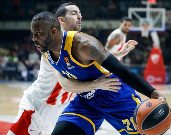 Efes nastavlja da ''štanca'' pojačanja!