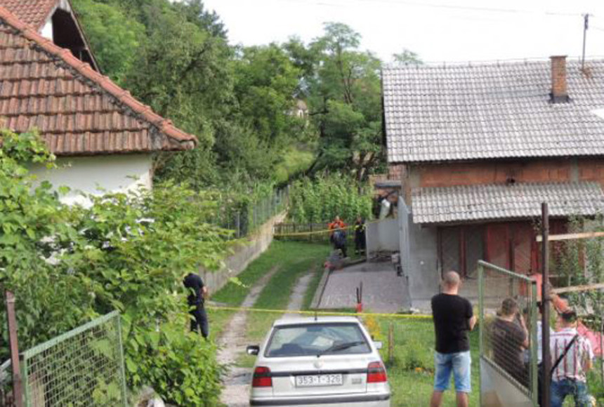 Srebrenik: Zid zatrpao domaćina