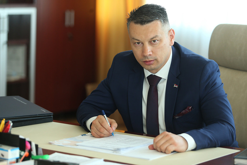 Problemi puteva na crnim tačkama
