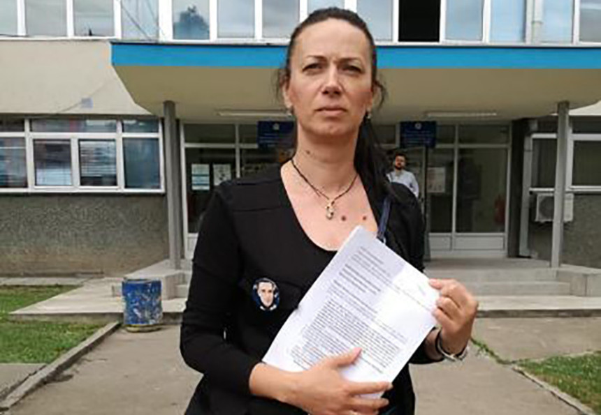 Davidova majka traži trg za skup