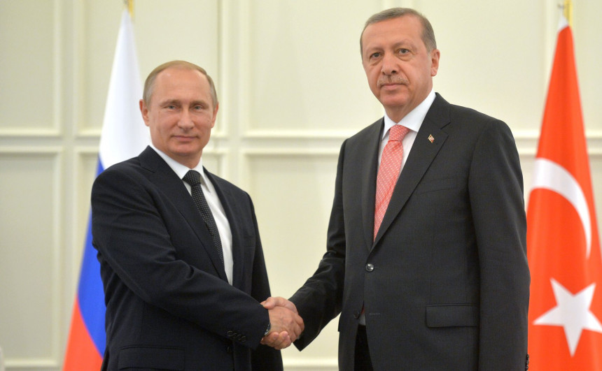 Русија неће у војни савез са Анкаром