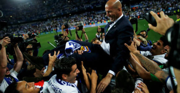 Zizu i Real - još tri godine!