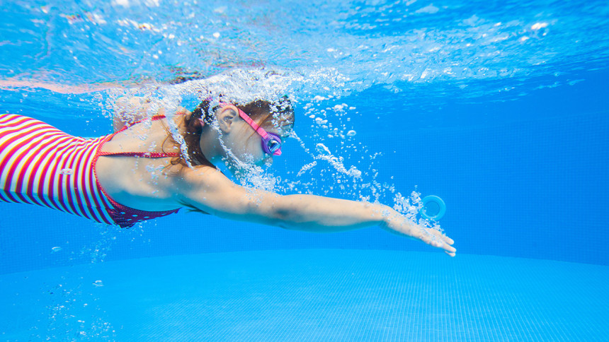 Koji stil plivanja je dobar za leđa?