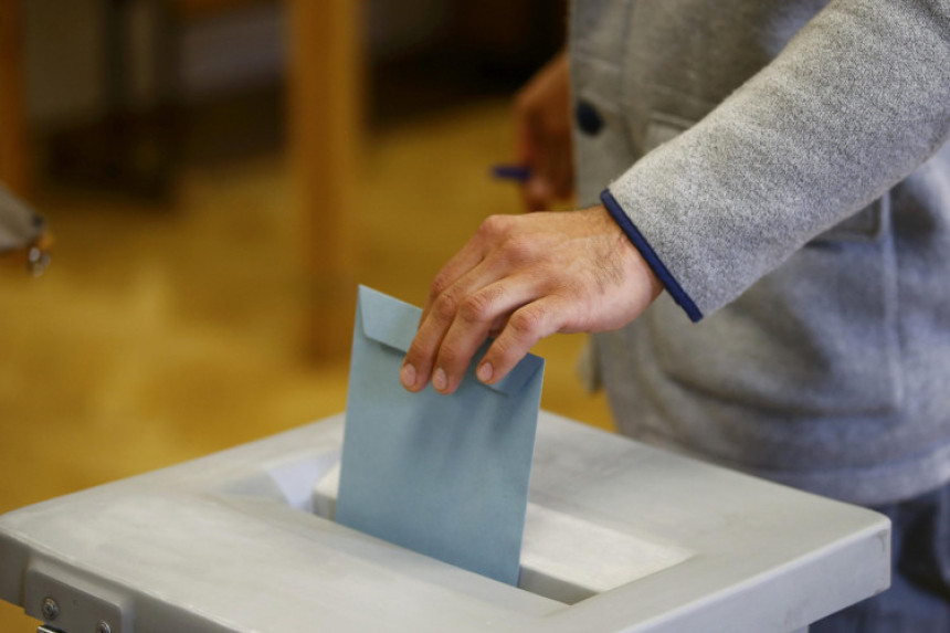 Отказани поновљени избори у Аустрији