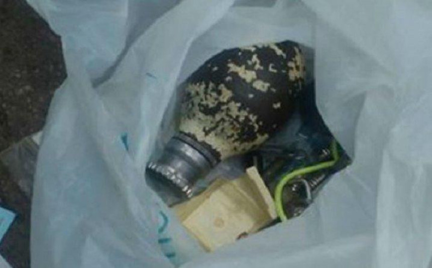 Нашао бомбу у центру града поред контејнера