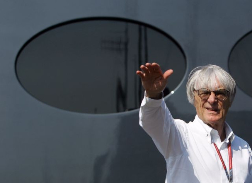 Novi Eklstonov biser: Mercedes nije dovoljno pomagao Ferariju!